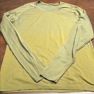 lululemon athletica Olive Long Sleeve Tee